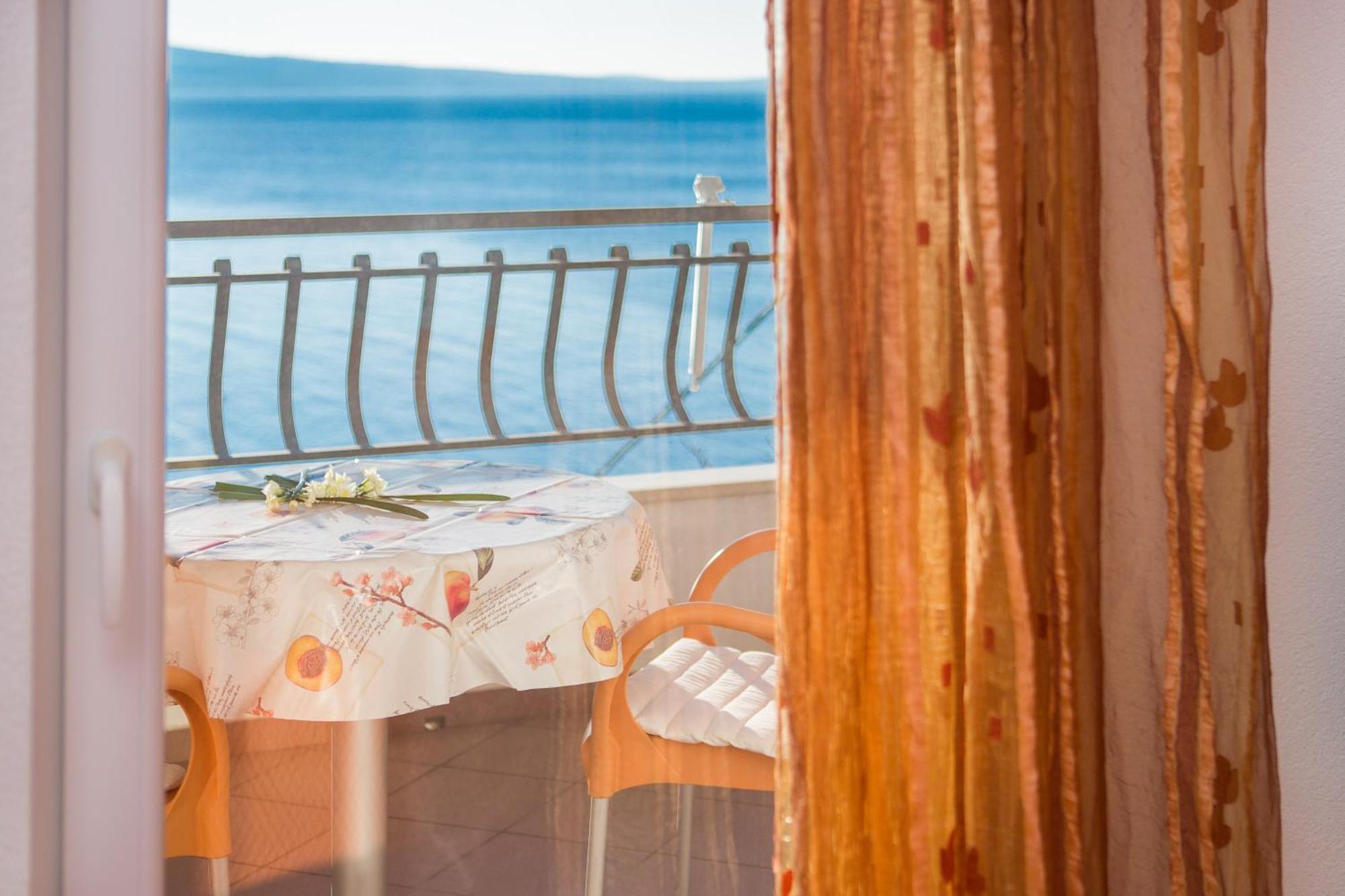 Beach Penthouse Diamond Omiš Extérieur photo