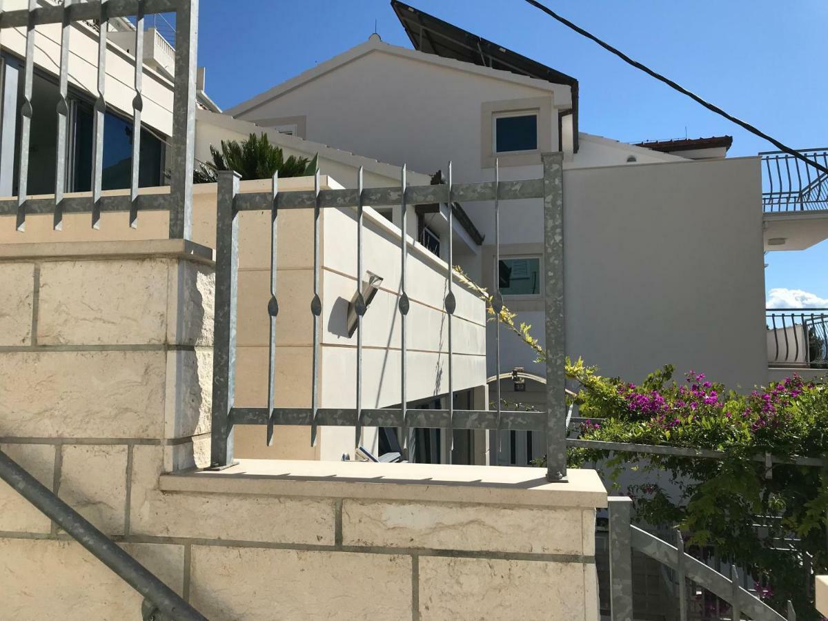 Beach Penthouse Diamond Omiš Extérieur photo
