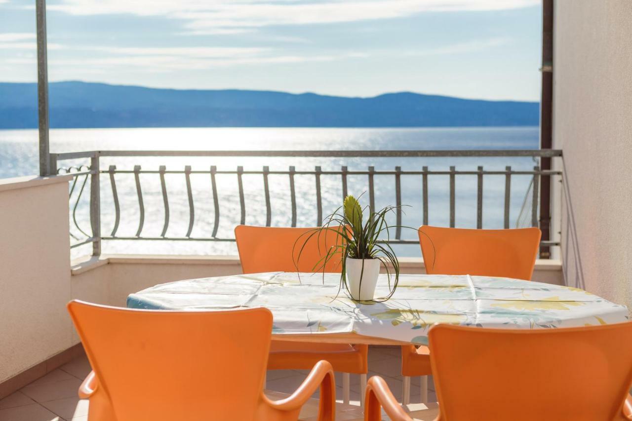 Beach Penthouse Diamond Omiš Extérieur photo